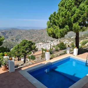 Lovely 2 Bed With Stunning Views & Pool Apartment Competa